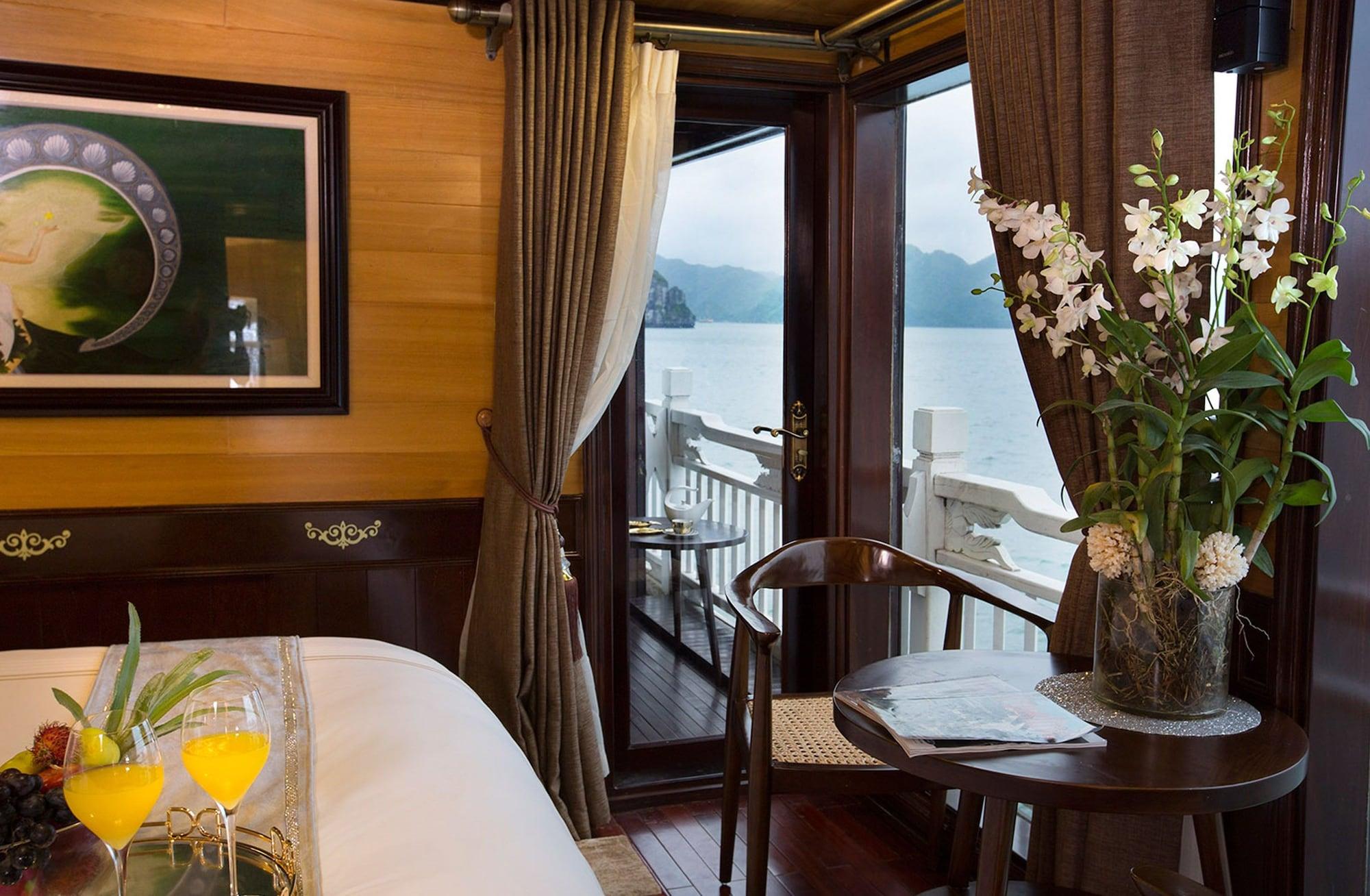 Aphrodite Cruise Ha Long Exterior photo